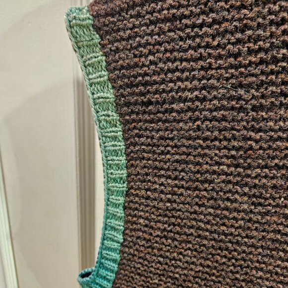 Vintage Mens tight weave woolen vest - Picture 16 of 16